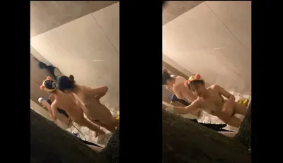 Quay lén hai nữ học sinh nhà bên tắm chung