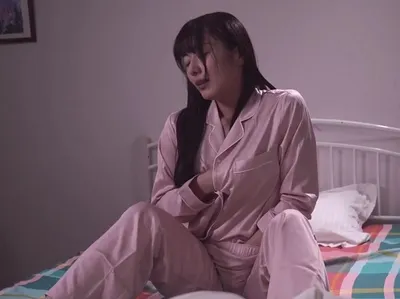 Tự sướng hàng đêm vì ông xã bỏ bê, bà xã quyết định tìm đến ứng dụng hèn hò