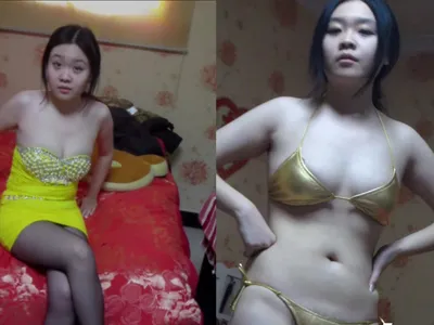 Xoạc người yêu non tơ lồn hồng xinh đẹp