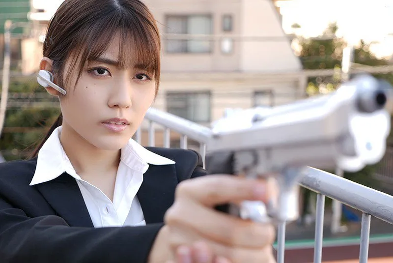 Nữ điều tra viên nhóm tội phạm thuốc kích dục bị làm tình tả tơi