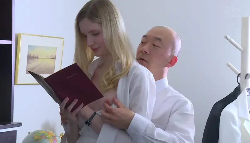 Bà xã chấp nhận làm cô bạn gái cho đối tác của anh xã để trả nợ